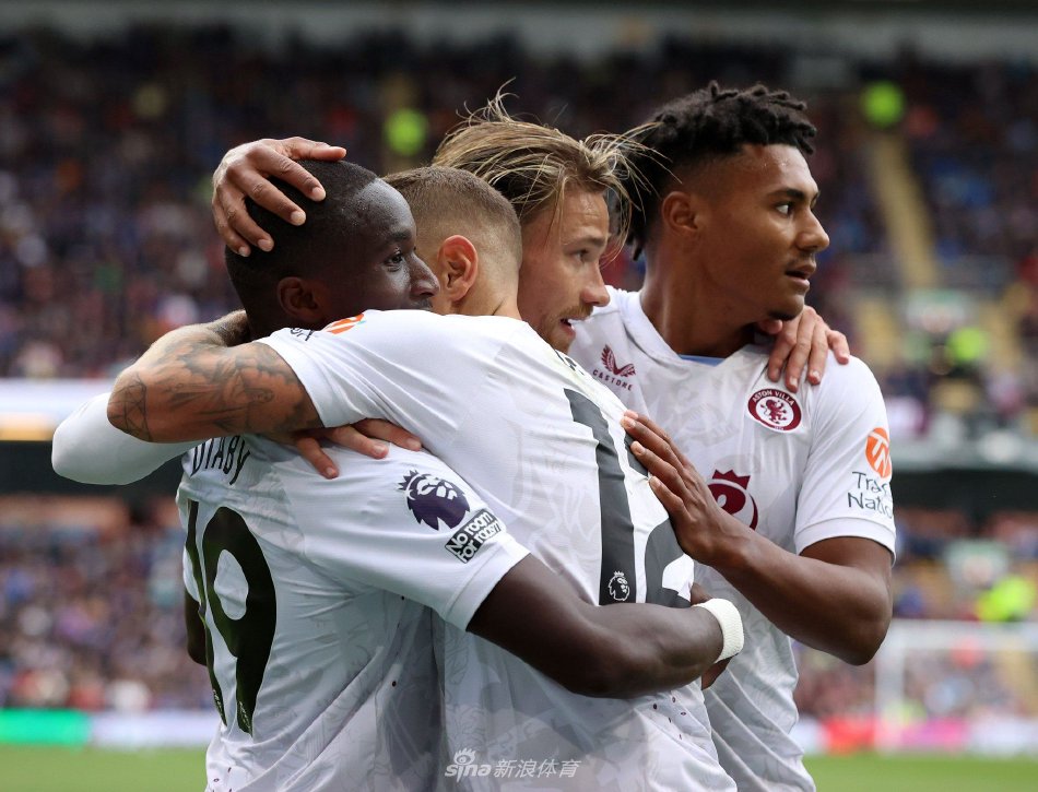 巴萨双门将 巴萨双门将