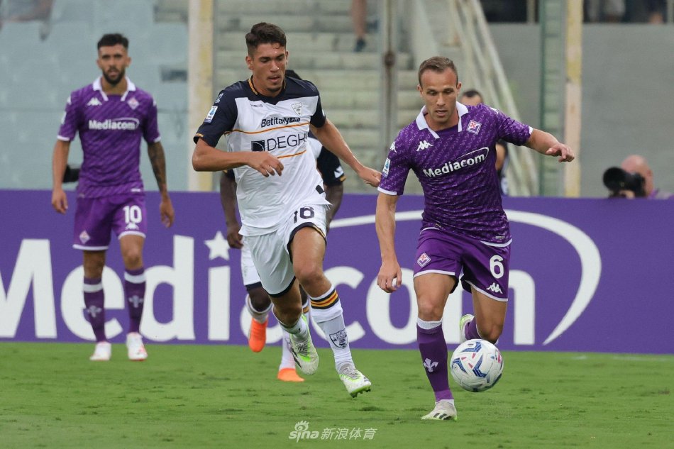 对手们在不 对手们在不